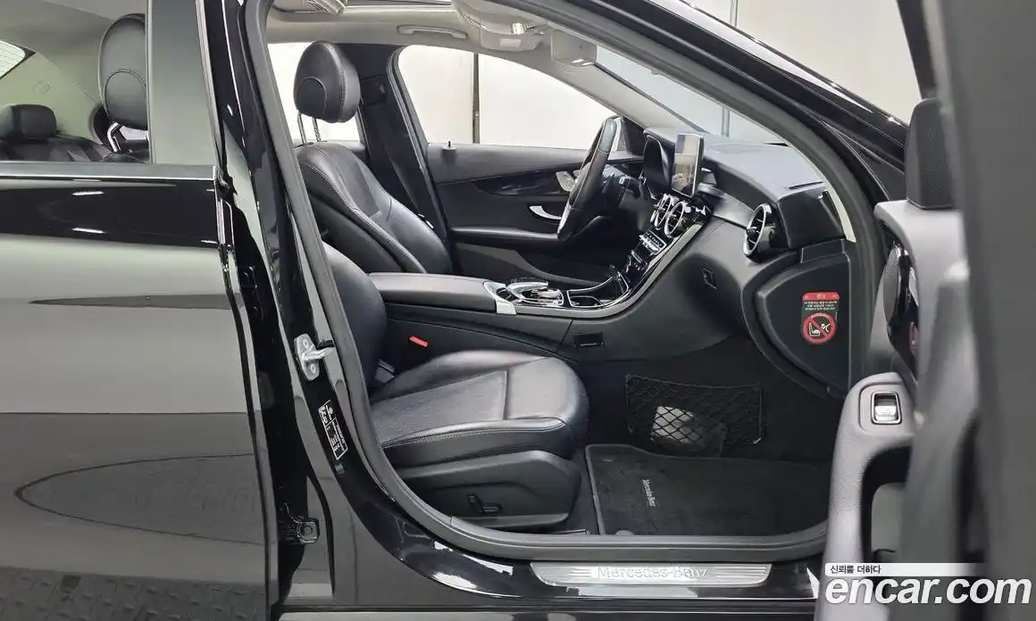 Mercedes-Benz C-Class 2016 2.0 Автомат в Москве № 161352, фото 20