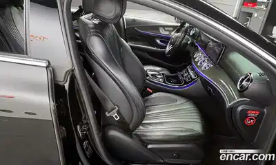 Mercedes-Benz CLS-Class 2020 1.9 Автомат в Москве № 161401, миниатюра 5