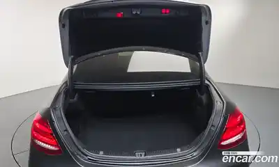 Mercedes-Benz E-Class 2020 2.0 Автомат в Москве № 161530, миниатюра 8