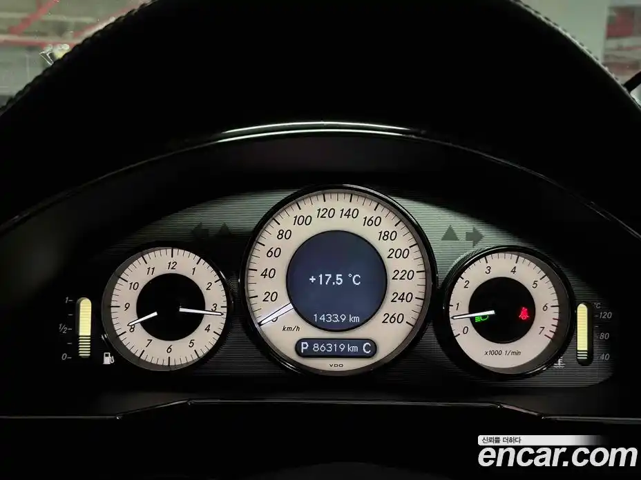 Mercedes-Benz CLS-Class 2010 3.5 Автомат в Москве № 161627, фото 5