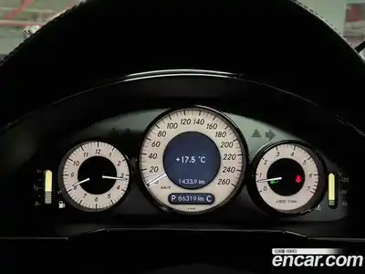 Mercedes-Benz CLS-Class 2010 3.5 Автомат в Москве № 161627, миниатюра 5