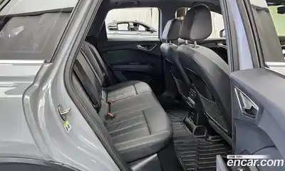 Audi Q4 e-tron 2023 0.2 Автомат в Москве № 162652, миниатюра 8