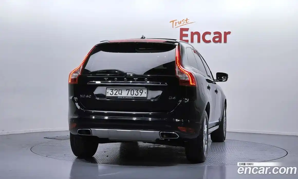 Volvo XC60 2017 2.0 Автомат в Москве № 164666, фото 14