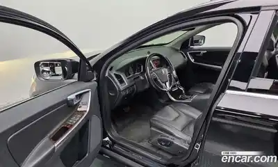 Volvo XC60 2017 2.0 Автомат в Москве № 164666, миниатюра 5
