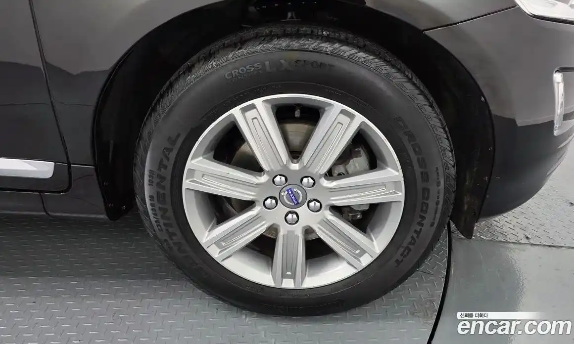 Volvo XC60 2017 2.0 Автомат в Москве № 164666, фото 7