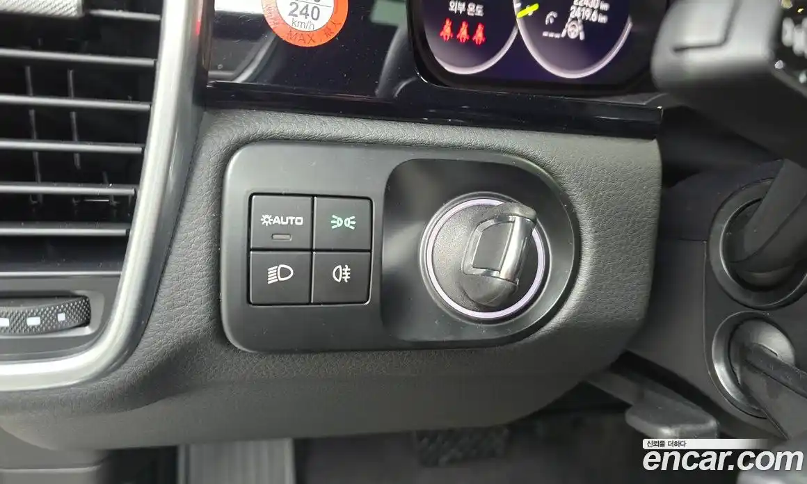 Porsche Cayenne 2023 3.0 Автомат в Москве № 165083, фото 2