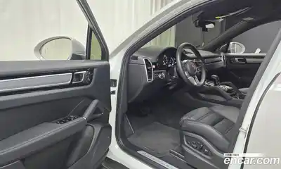 Porsche Cayenne 2023 3.0 Автомат в Москве № 165083, миниатюра 5