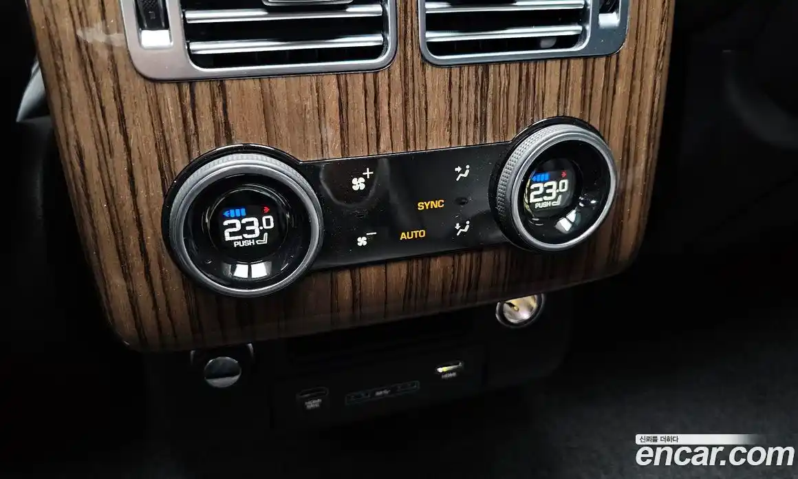 Land Rover Range-Rover 2018 4.4 Автомат в Москве № 166607, фото 6