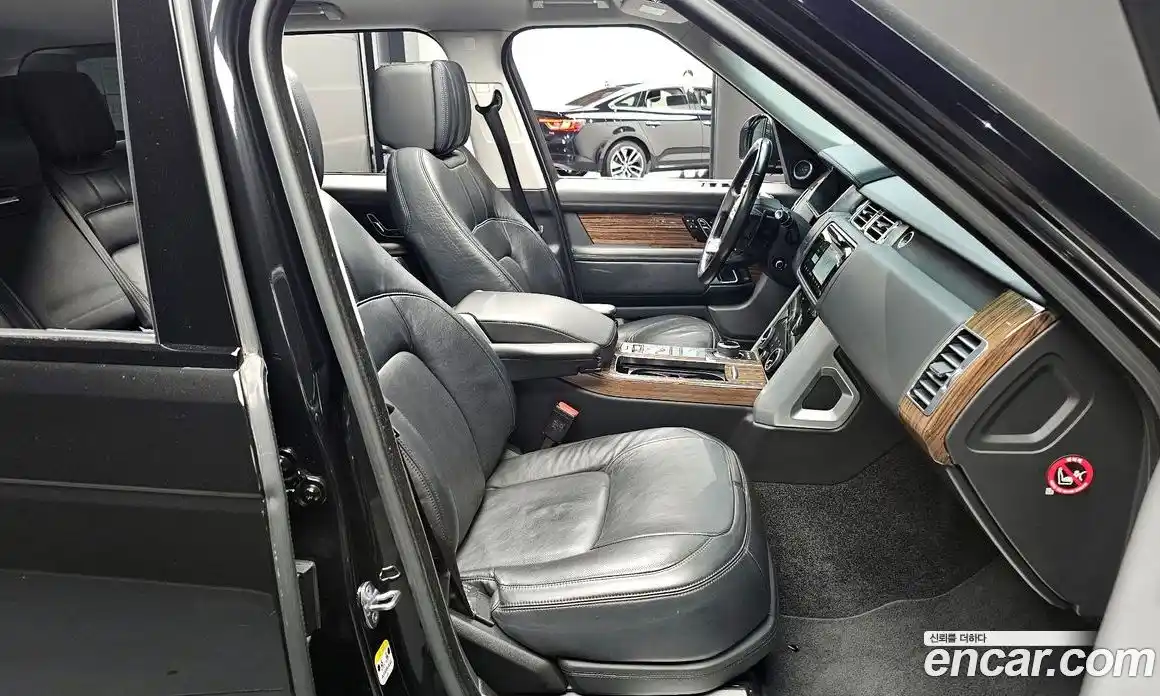 Land Rover Range-Rover 2018 4.4 Автомат в Москве № 166607, фото 7