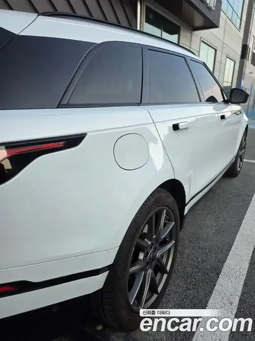 Land Rover Range-Rover Velar 2022 3.0 Автомат в Москве № 166826, фото 4