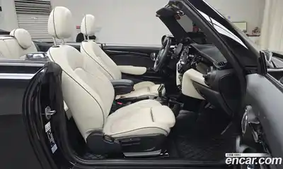 Mini Cooper Convertible 2023 2.0 Автомат в Москве № 167094, миниатюра 3