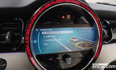 Mini Cooper Convertible 2023 2.0 Автомат в Москве № 167094, миниатюра 9