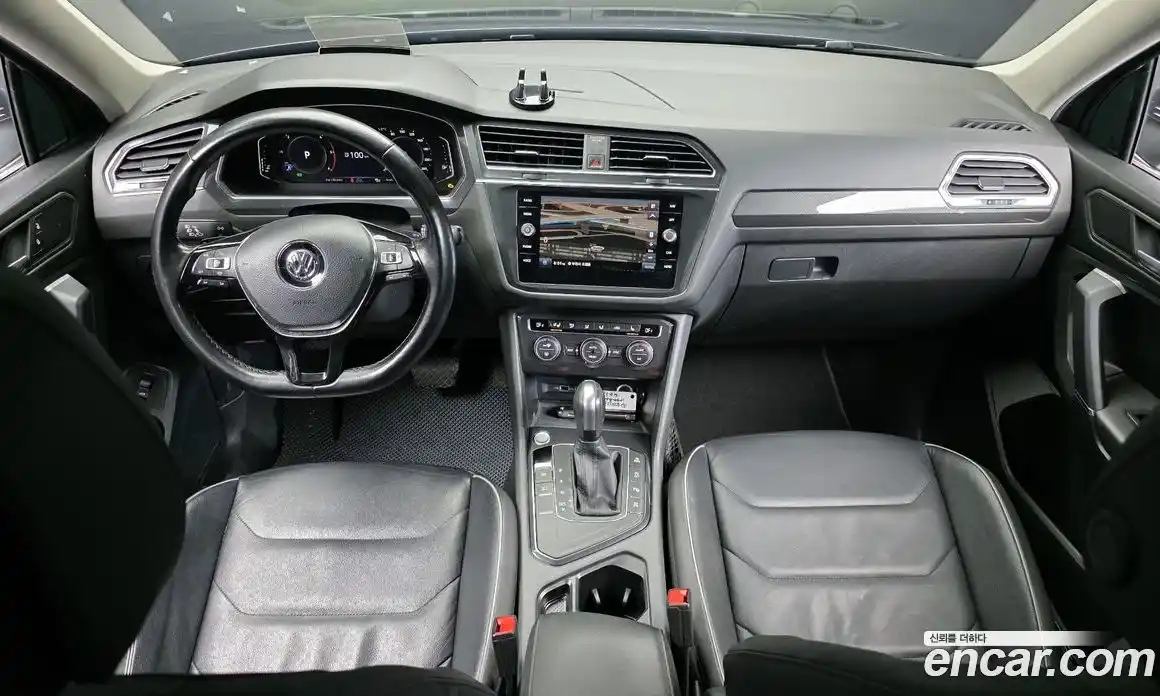 Volkswagen Tiguan 2020 2.0 Автомат в Москве № 169038, фото 4