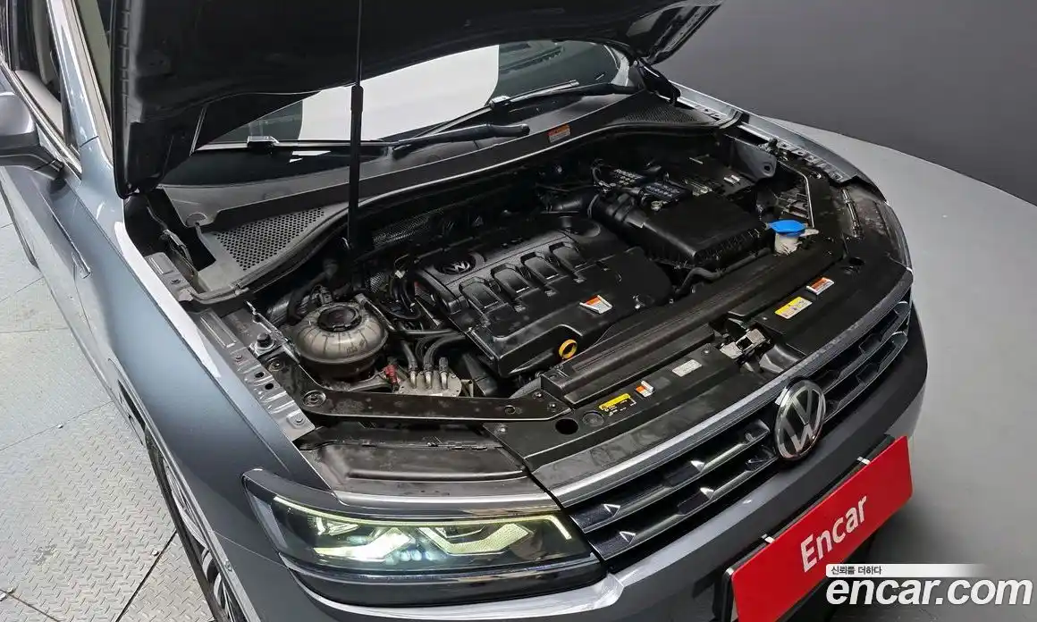 Volkswagen Tiguan 2020 2.0 Автомат в Москве № 169038, фото 6