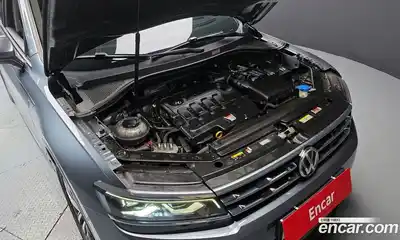 Volkswagen Tiguan 2020 2.0 Автомат в Москве № 169038, миниатюра 6