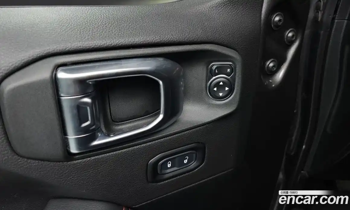 Jeep Wrangler 2023 2.0 Автомат в Москве № 169491, фото 13