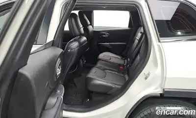 Jeep Cherokee 2019 2.4 Автомат в Москве № 169784, миниатюра 6