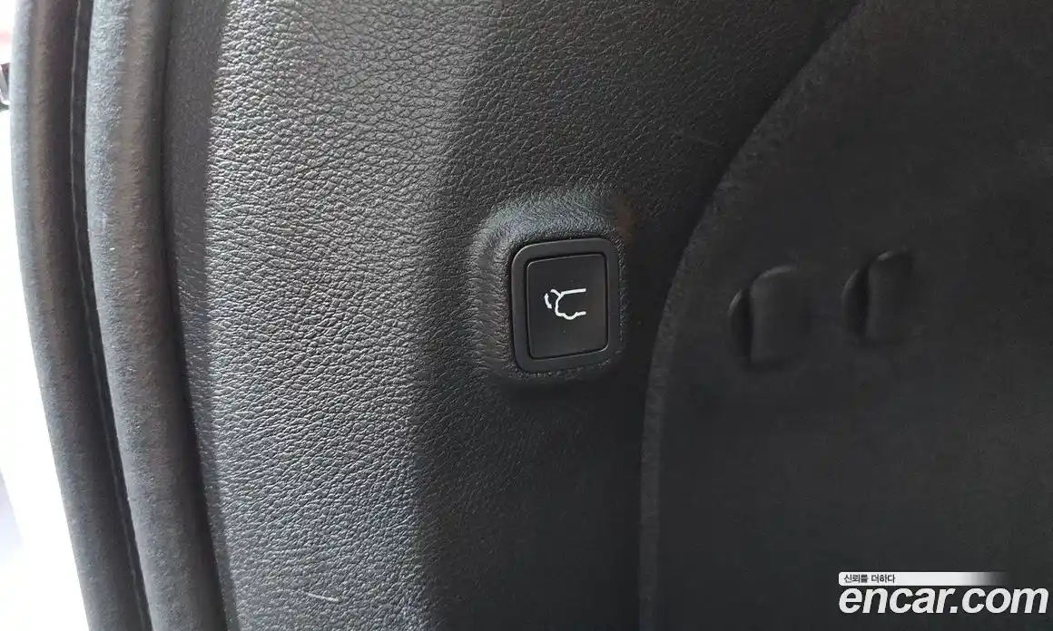 Jeep Cherokee 2019 2.4 Автомат в Москве № 169784, фото 8