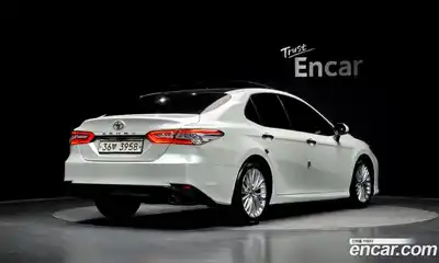 Toyota Camry 2019 2.5 Автомат в Москве № 170244, миниатюра 3