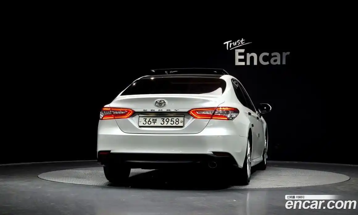 Toyota Camry 2019 2.5 Автомат в Москве № 170244, фото 6