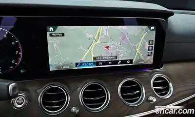 Mercedes-Benz E-Class, 2022