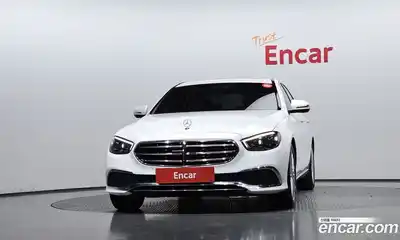 Mercedes-Benz E-Class 2022 2.0 Автомат в Москве № 175233, миниатюра 4
