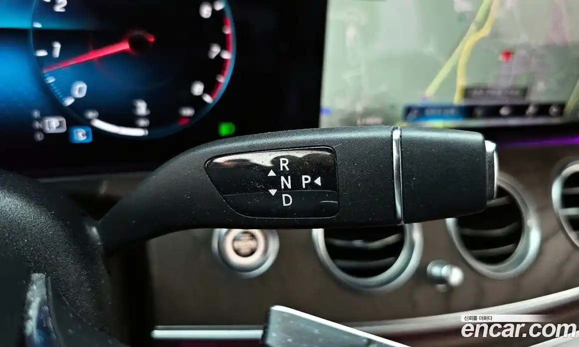 Mercedes-Benz E-Class 2022 2.0 Автомат в Москве № 175233, фото 10