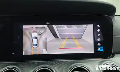 Mercedes-Benz E-Class 2023 2.0 Автомат в Москве № 176992, миниатюра 2