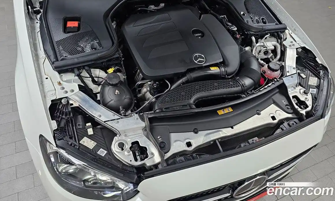 Mercedes-Benz E-Class 2023 2.0 Автомат в Москве № 176992, фото 6