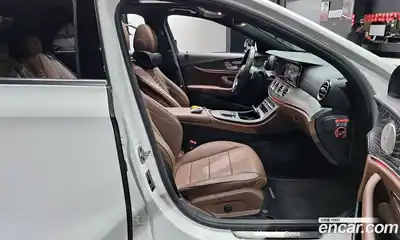 Mercedes-Benz E-Class 2023 2.0 Автомат в Москве № 178386, миниатюра 11