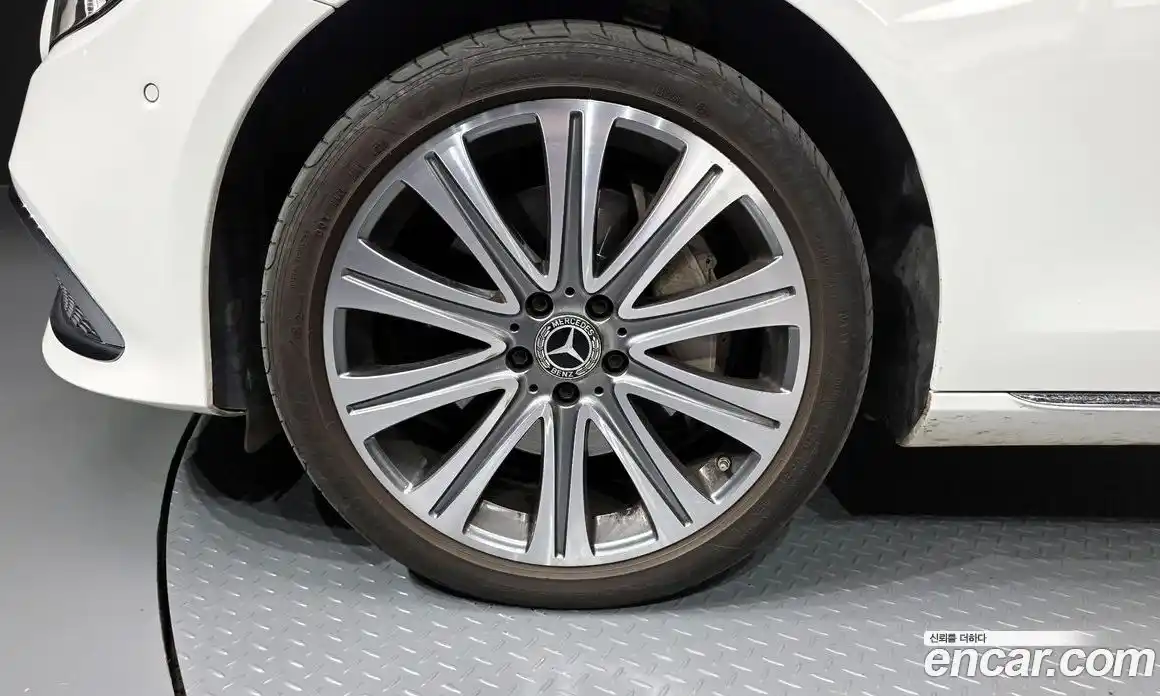 Mercedes-Benz E-Class 2023 2.0 Автомат в Москве № 178386, фото 10