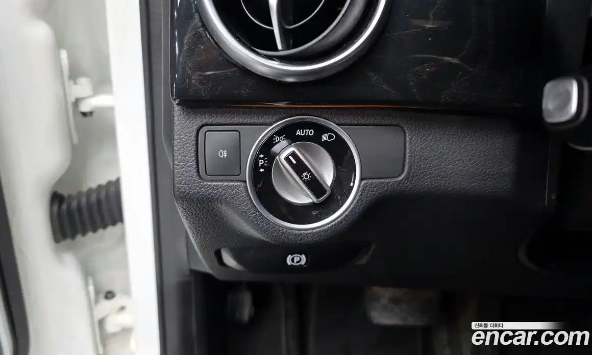 Mercedes-Benz GLK-Class 2015 2.1 Автомат в Москве № 180014, фото 20
