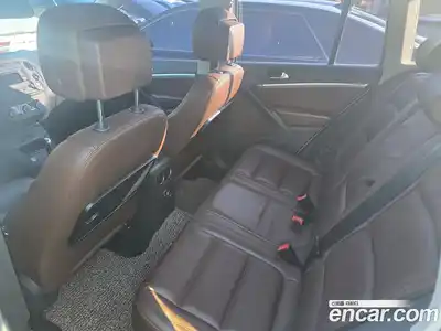 Volkswagen Tiguan 2015 2.0 Автомат в Москве № 182410, миниатюра 6