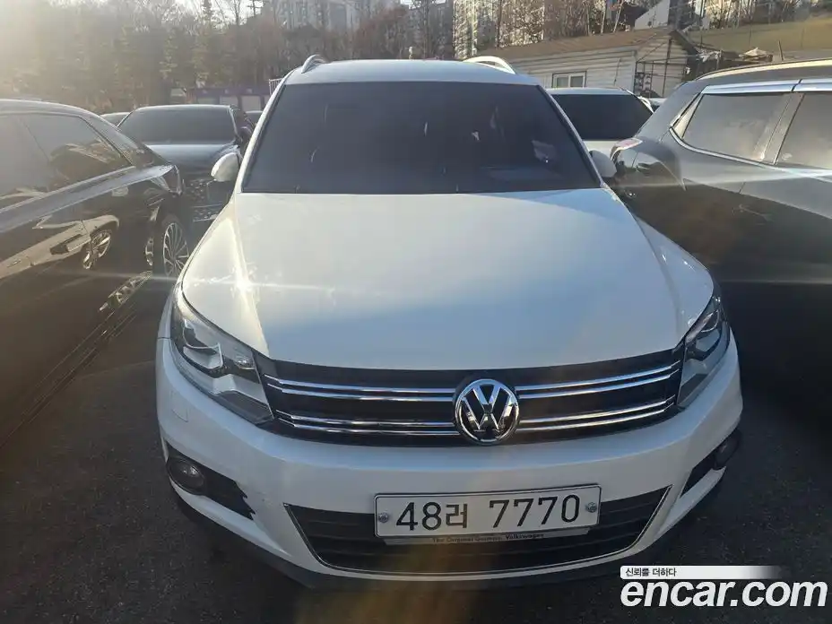 Volkswagen Tiguan 2015 2.0 Автомат в Москве № 182410, фото 8