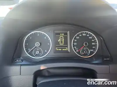 Volkswagen Tiguan 2015 2.0 Автомат в Москве № 182410, миниатюра 10