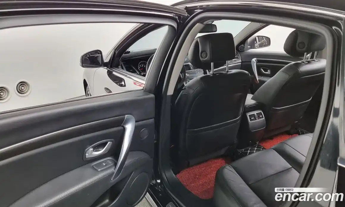 Renault SM7 2015 2.5 Автомат в Москве № 183742, фото 1