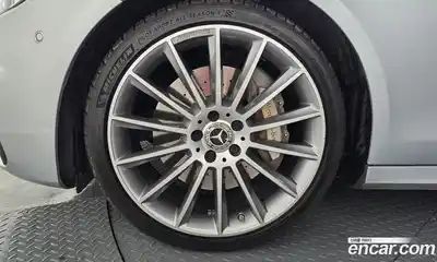 Mercedes-Benz E-Class, 2022