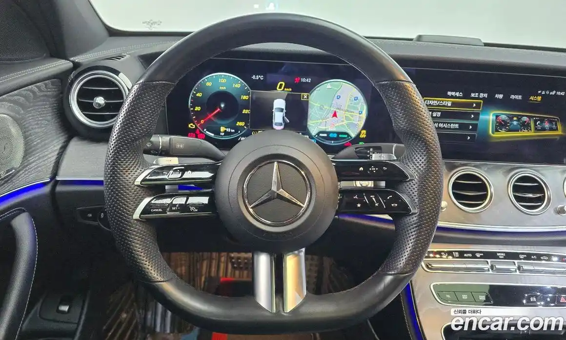 Mercedes-Benz E-Class 2022 2.0 Автомат в Москве № 194483, фото 17