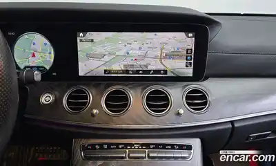 Mercedes-Benz E-Class 2022 2.0 Автомат в Москве № 194483, миниатюра 7