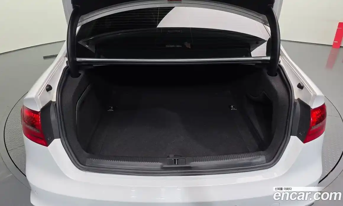 Audi A4 2015 2.0 Автомат в Москве № 194569, фото 18