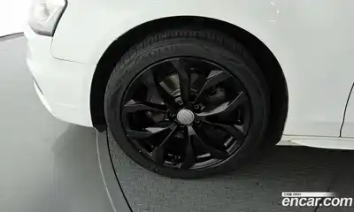 Audi A4 2015 2.0 Автомат в Москве № 194569, миниатюра 8