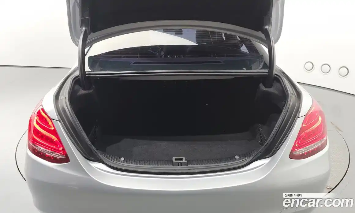 Mercedes-Benz C-Class 2016 2.0 Автомат в Москве № 194685, фото 19