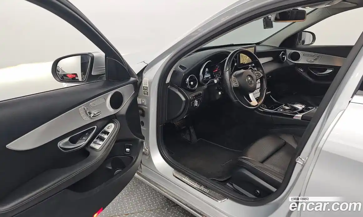 Mercedes-Benz C-Class 2016 2.0 Автомат в Москве № 194685, фото 6