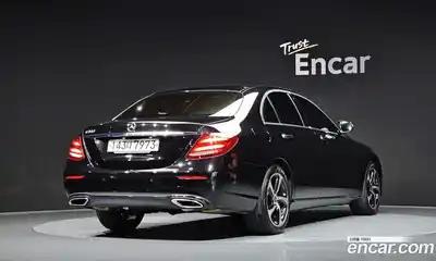 Mercedes-Benz E-Class 2020 2.0 Автомат в Москве № 194706, миниатюра 2