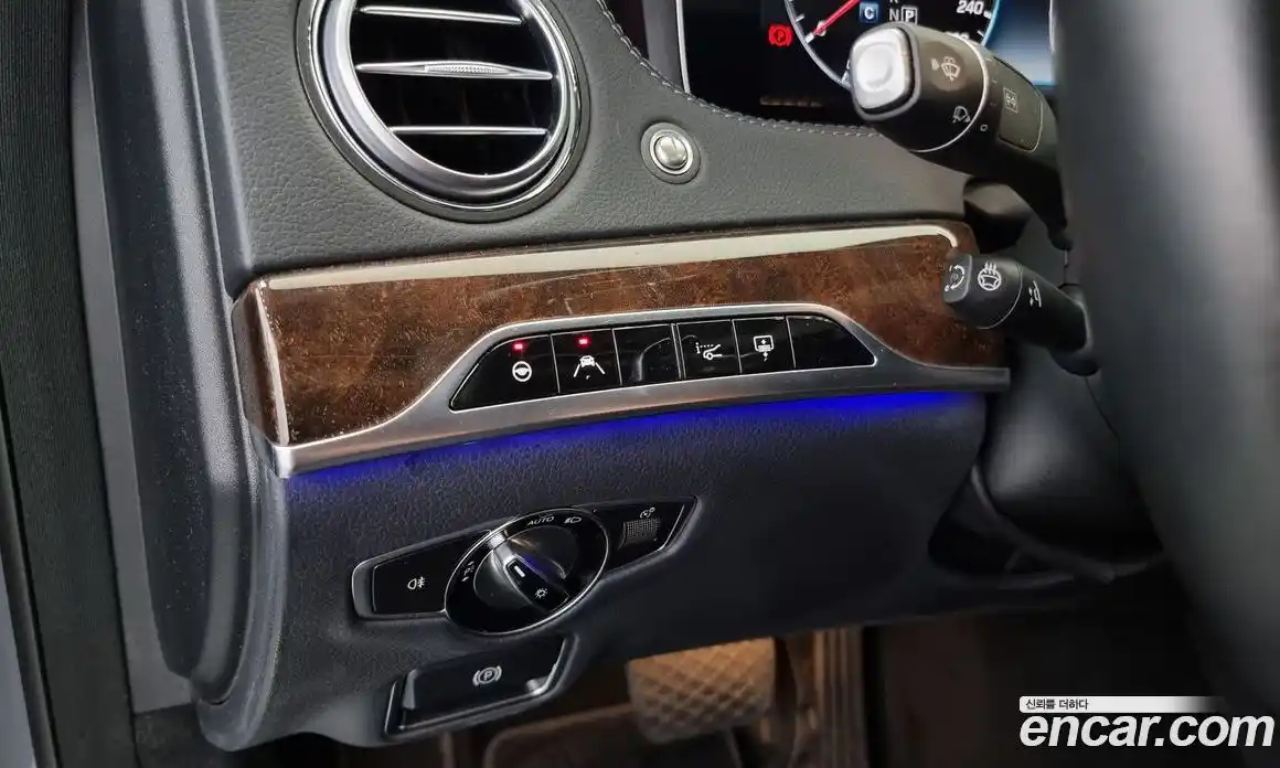 Mercedes-Benz S-Class 2019 4.0 Автомат в Москве № 195164, фото 17