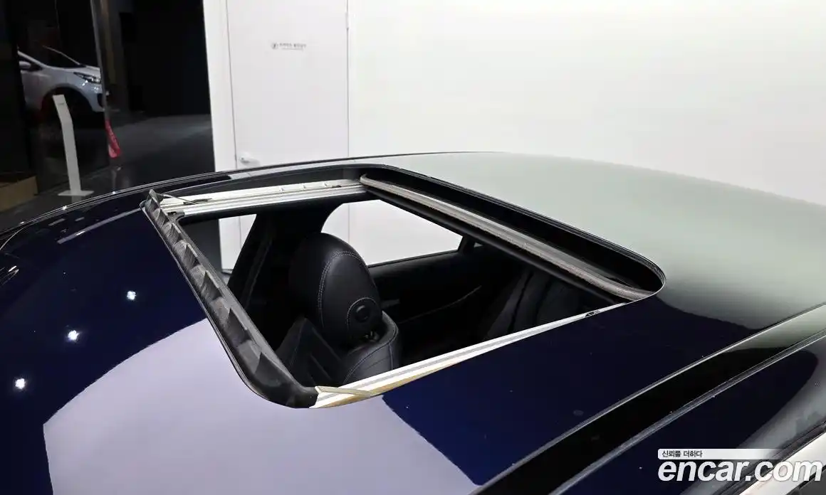 Mercedes-Benz E-Class 2021 1.9 Автомат в Москве № 195487, фото 18