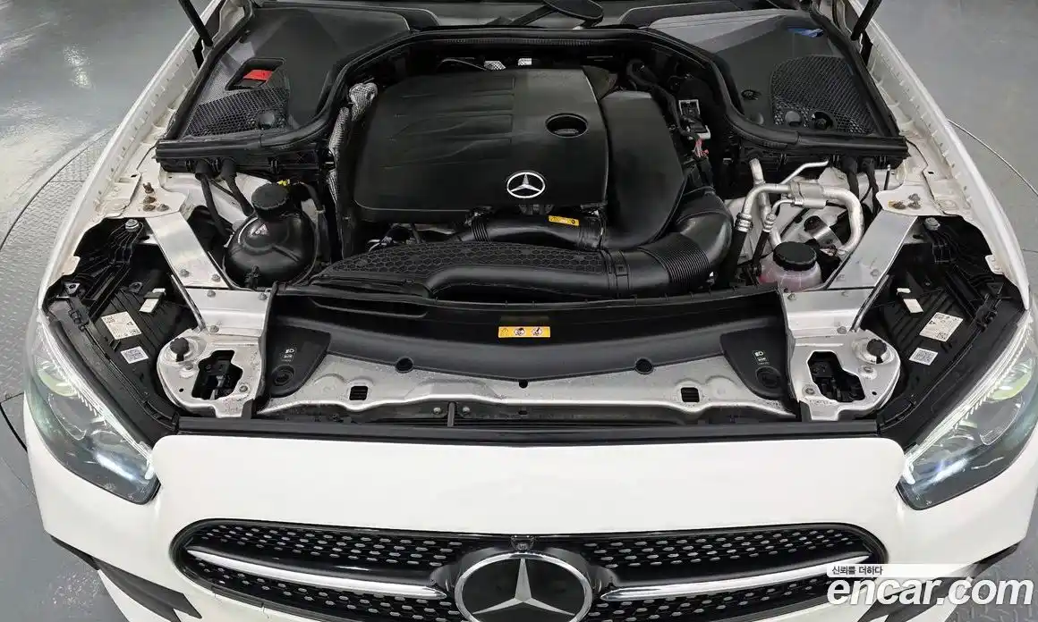 Mercedes-Benz E-Class 2021 2.0 Автомат в Москве № 195609, фото 16