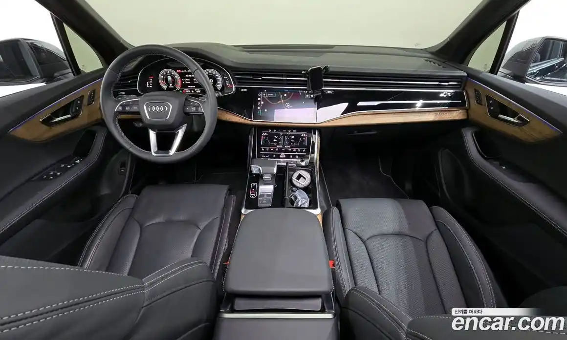 Audi Q7 2025 3.0 Автомат в Москве № 195956, фото 4