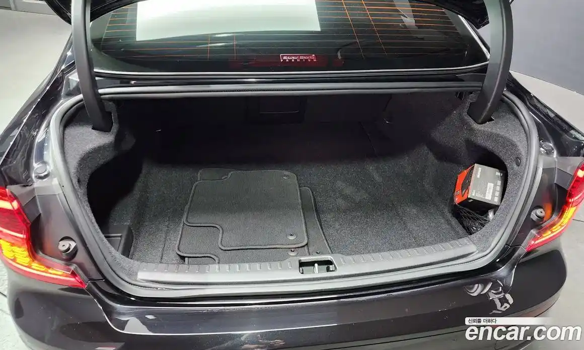 Volvo S60 2022 2.0 Автомат в Москве № 197032, фото 5