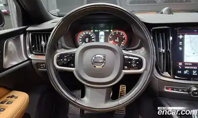 Volvo S60 2022 2.0 Автомат в Москве № 197032, миниатюра 9